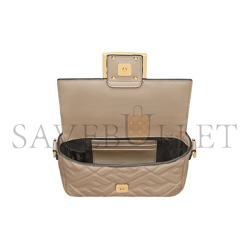 FENDI BAGUETTE MINI 8BS017A72VF17PN (19*11*5cm)